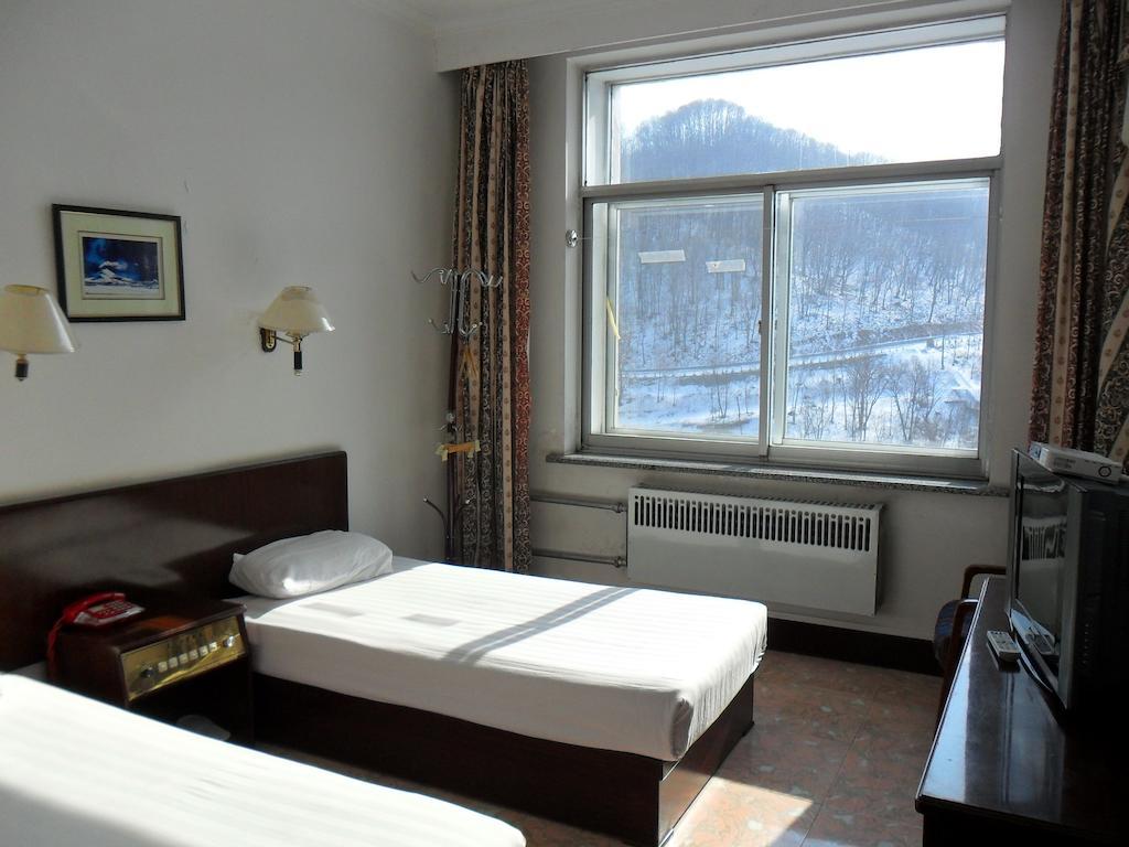 Yabuli Xintong Hotel Shangzhi Room photo